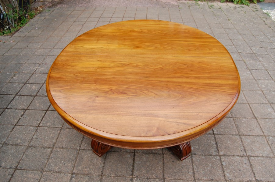 Grande table napol�lon III en noyer fin du 19e si�cle 20 couverts avec 6 rallonges