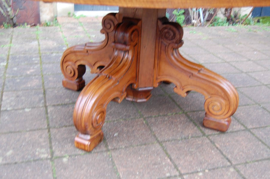 Grande table napol�lon III en noyer fin du 19e si�cle 20 couverts avec 6 rallonges