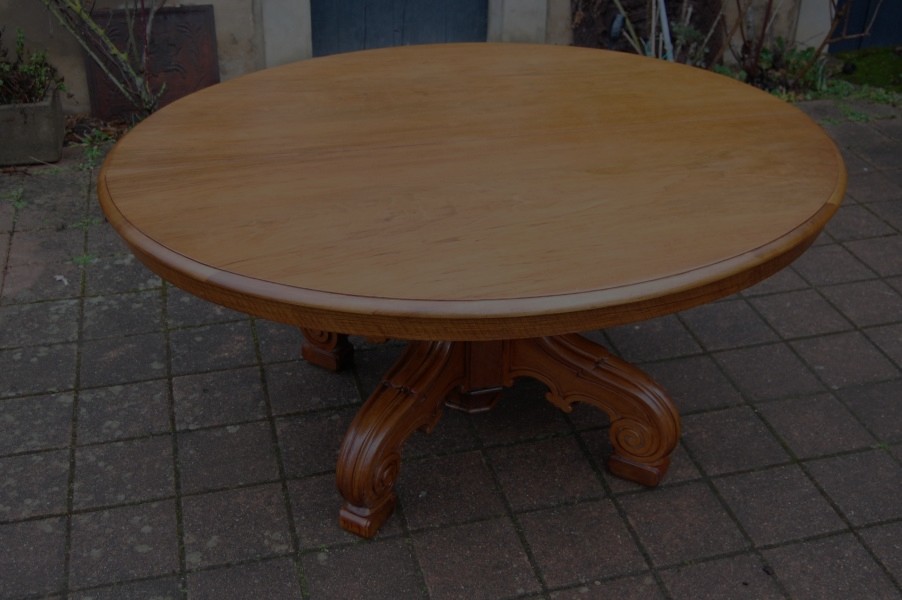 Grande table napol�lon III en noyer fin du 19e si�cle 20 couverts avec 6 rallonges