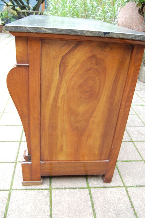 Commode d poque restauration Louis Philippe en noyer du 19e sicle