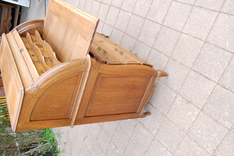 Bureau cylindre d �poque Louis XV en ch�ne fin du 18e si�cle