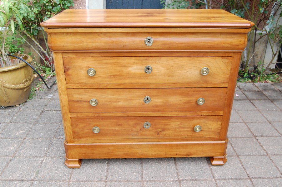 Commode d �poque Louis Philippe en merisier du19e si�cle
