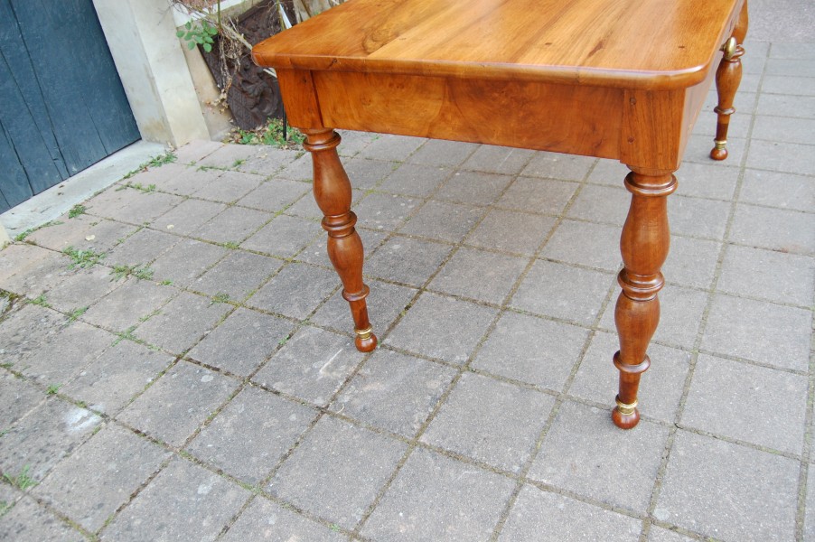 Bureau d �poque Louis Philippe en noyer du 19e si�cle