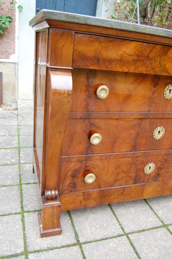 Commode d poque restauration Louis Philippe en noyer du 19e sicle