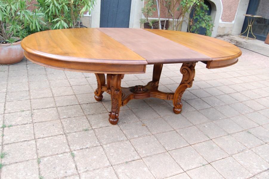 Grande table napol�lon III en noyer fin du 19e si�cle 20 couverts avec 5 rallonges