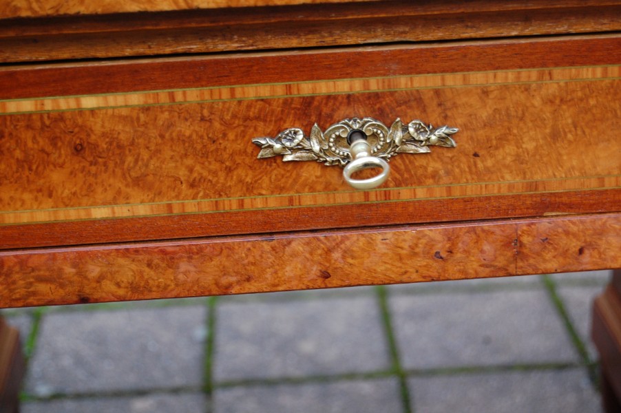 Bureau a caissons Napolon III fin du 19e sicle de style Louis XVI