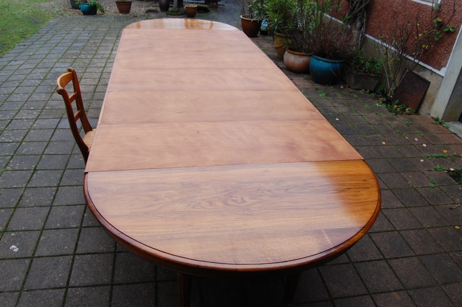 Grande table napol�lon III en noyer fin du 19e si�cle 20 couverts avec 6 rallonges