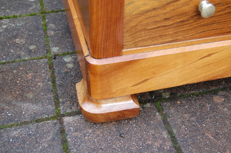 Commode d �poque Louis Philippe en noyer du 19 e si�cle