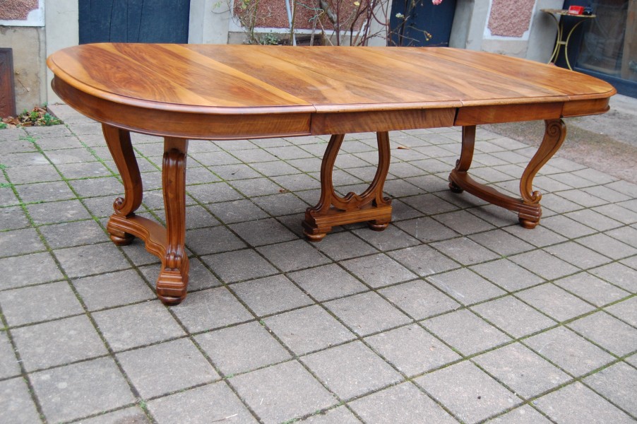Table d poque Napolon III en noyer fin du 19e sicle avec rallonges 