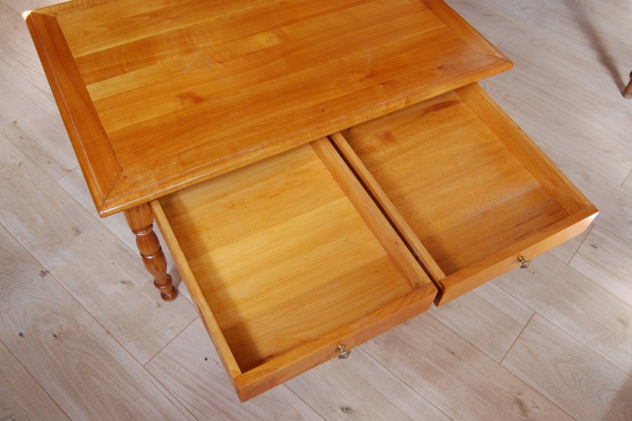 Table basse Louis Philippe en merisier 