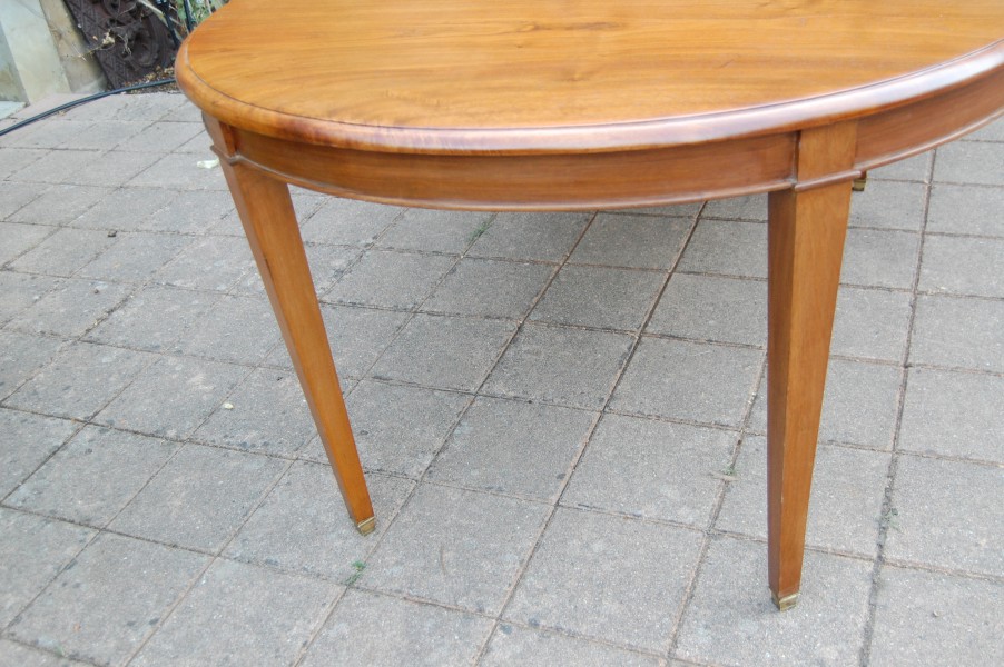 Table Napol�on III en noyer fin du 19e si�cle
