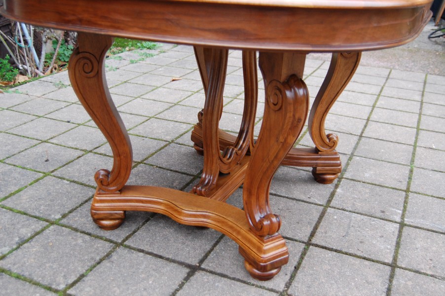 Table d poque Napolon III en noyer fin du 19e sicle avec rallonges 