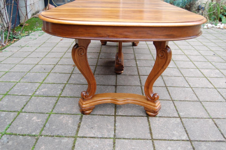 Table d poque Napolon III en noyer fin du 19e sicle avec rallonges 