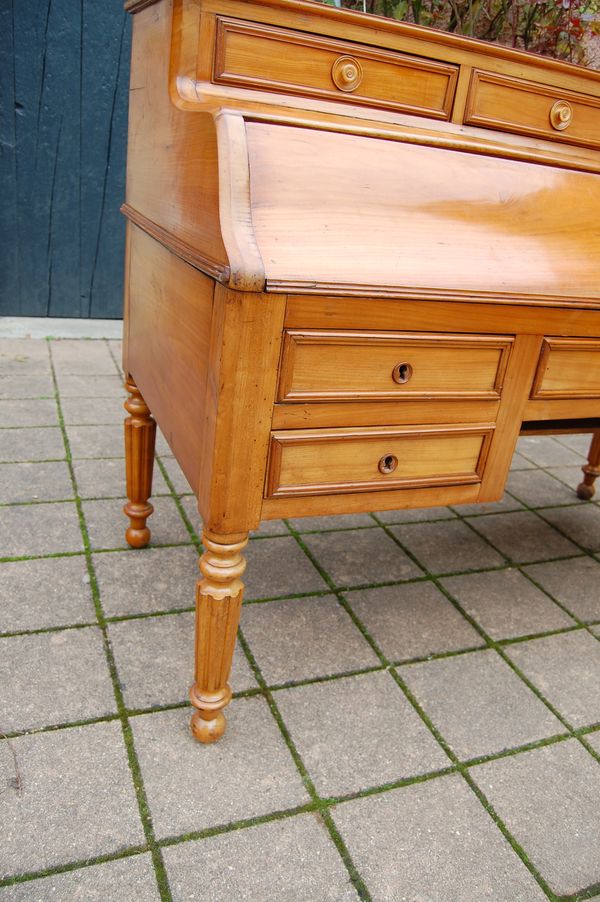 Bureau d poque Louis Philippe en merisier du 19e sicle
