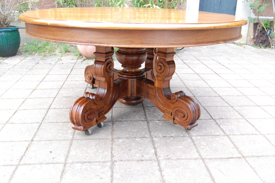 Grande table napol�lon III en noyer fin du 19e si�cle 20 couverts avec 6 rallonges