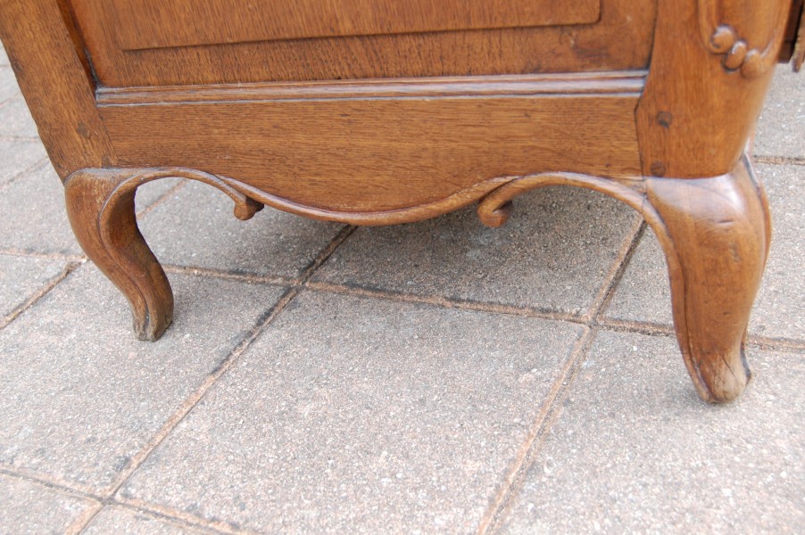 Bureau cylindre d �poque Louis XV en ch�ne fin du 18e si�cle