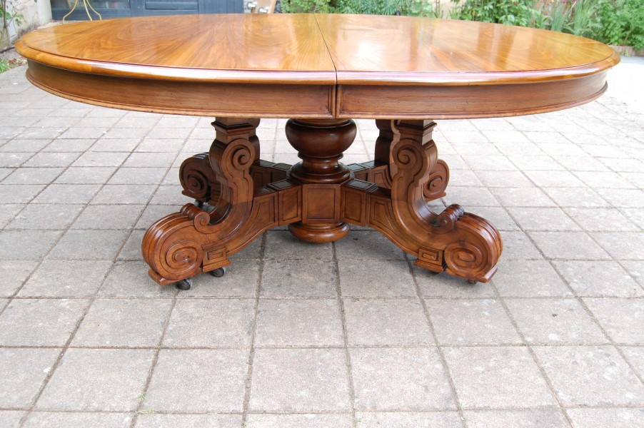 Grande table napol�lon III en noyer fin du 19e si�cle 20 couverts avec 6 rallonges