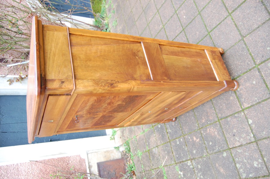 Secr�taire d �poque Louis Philippe en noyer du 19e si�cle