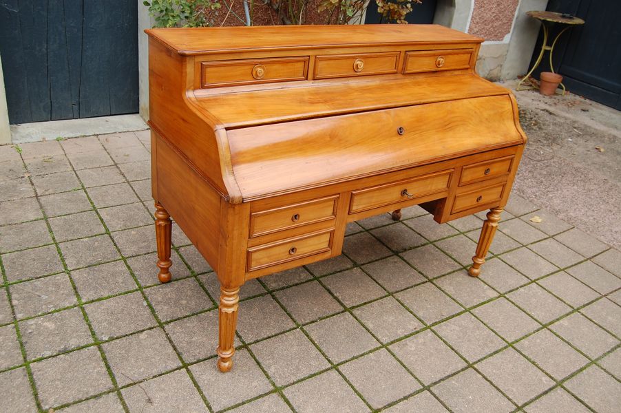 Bureau d poque Louis Philippe en merisier du 19e sicle