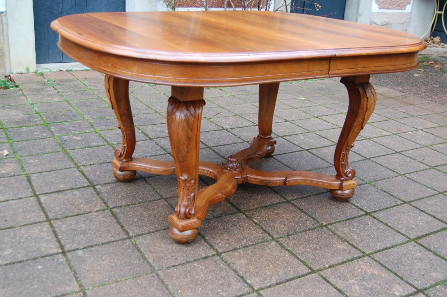 Table d poque Napolon III en noyer fin du 19e sicle avec rallonges