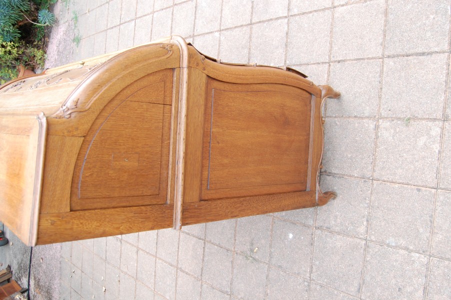 Bureau cylindre d �poque Louis XV en ch�ne fin du 18e si�cle