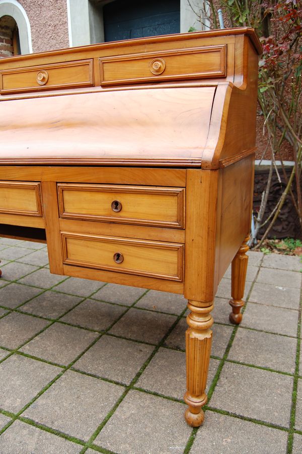 Bureau d poque Louis Philippe en merisier du 19e sicle