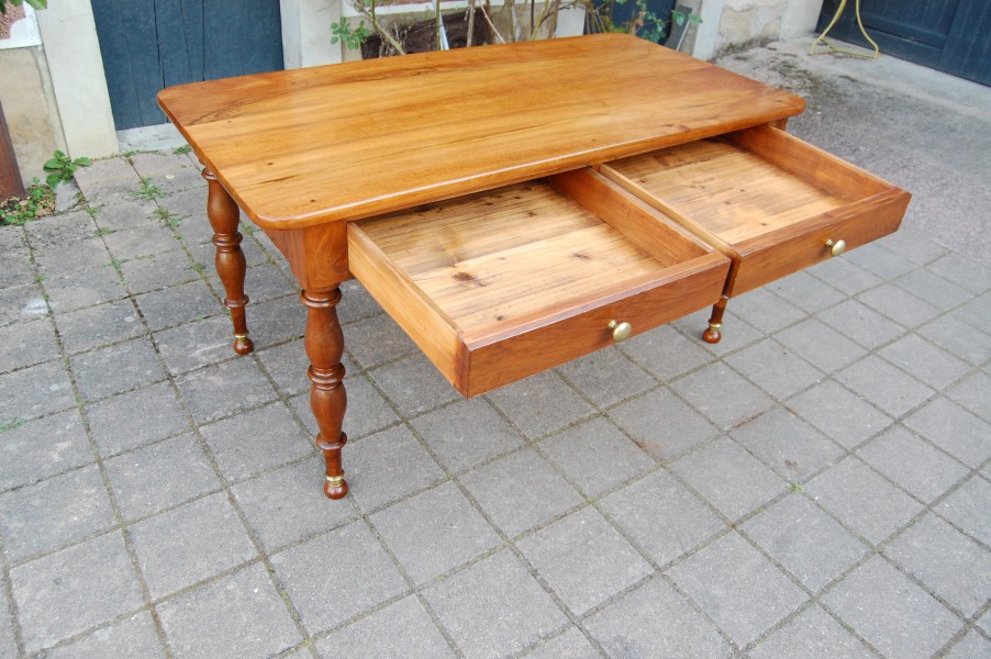 Bureau d �poque Louis Philippe en noyer du 19e si�cle