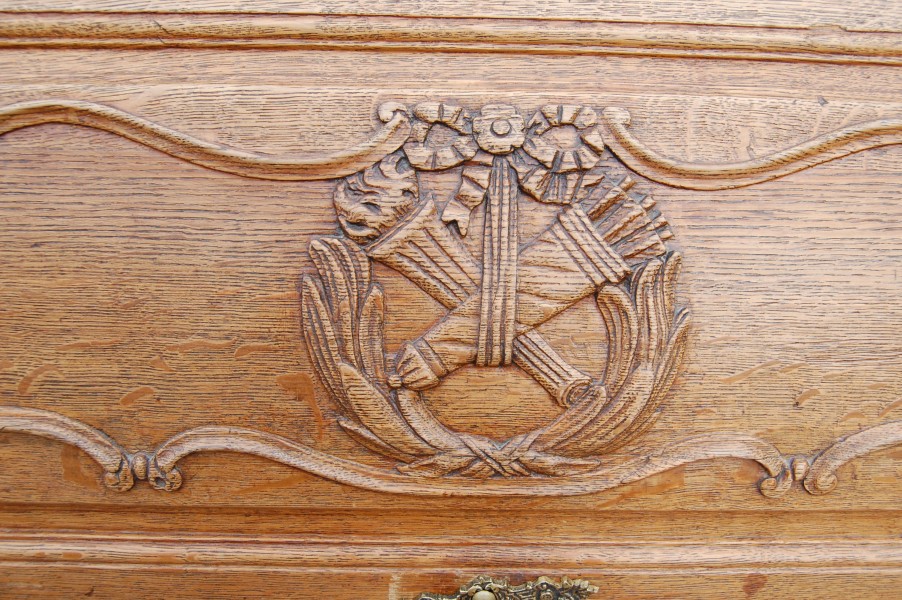 Bureau cylindre d �poque Louis XV en ch�ne fin du 18e si�cle