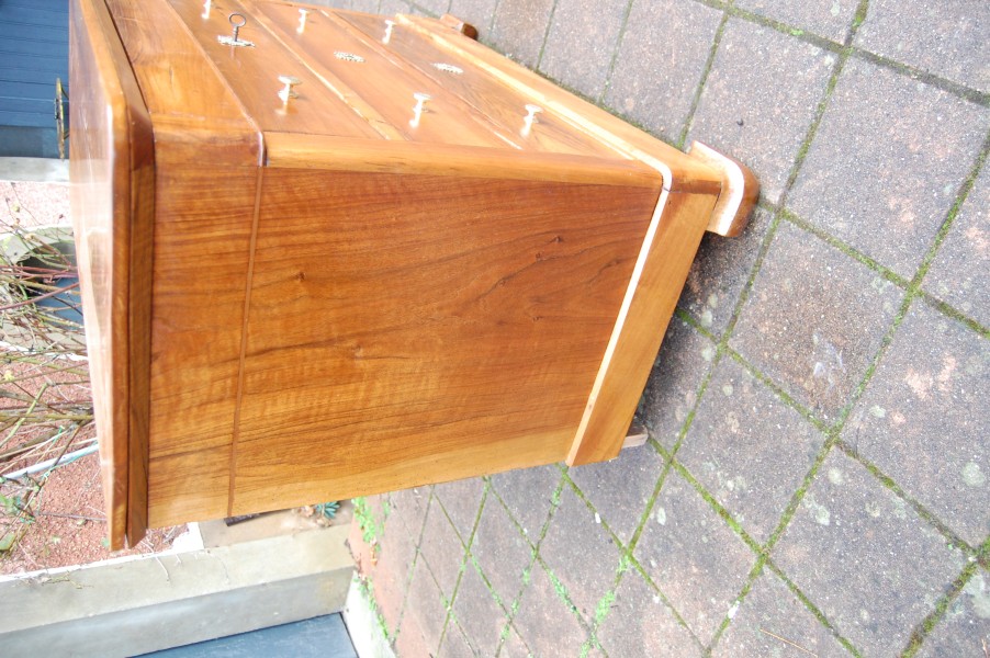 Commode d �poque Louis Philippe en noyer du 19 e si�cle