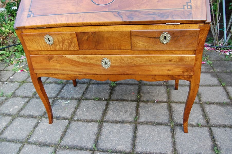 Bureau  pente Louis XV Louis XVI du 18e sicle