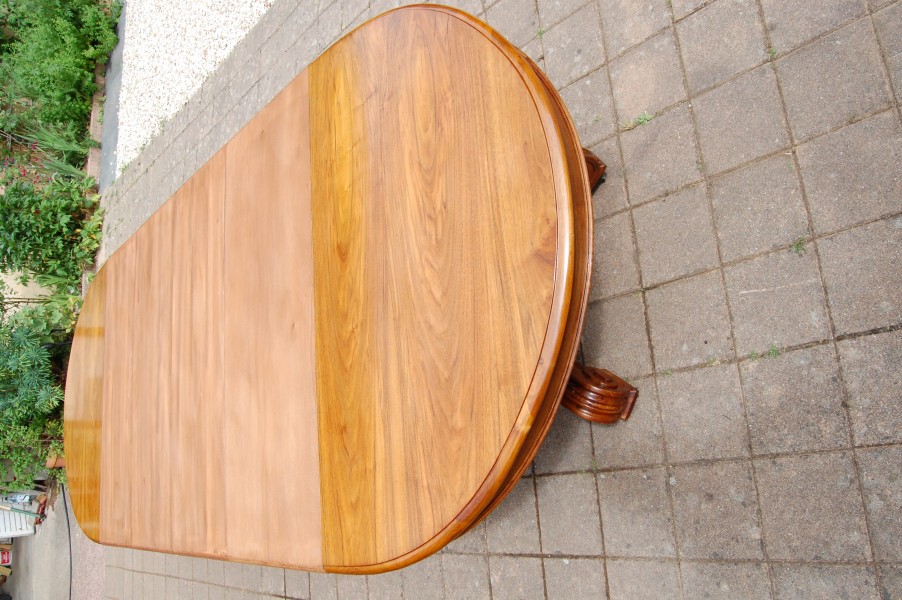 Grande table napol�lon III en noyer fin du 19e si�cle 20 couverts avec 6 rallonges