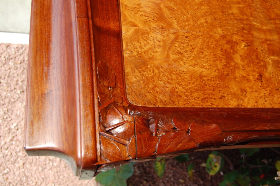 Lit d poque art nouveau en acajou et loupe d orme des annes 1900 