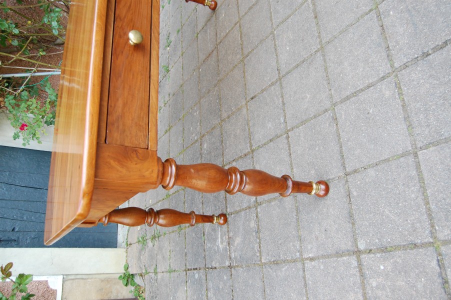 Bureau d �poque Louis Philippe en noyer du 19e si�cle