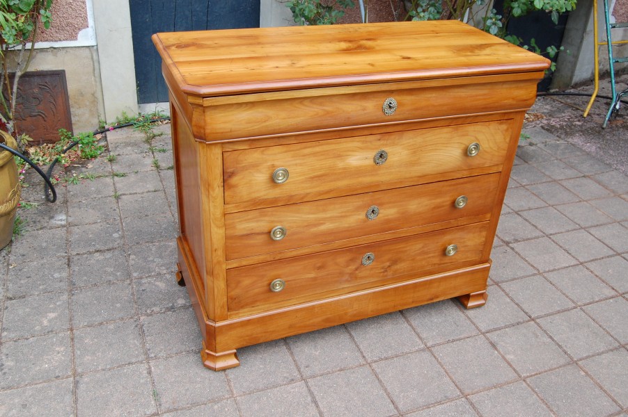 Commode d �poque Louis Philippe en merisier du19e si�cle