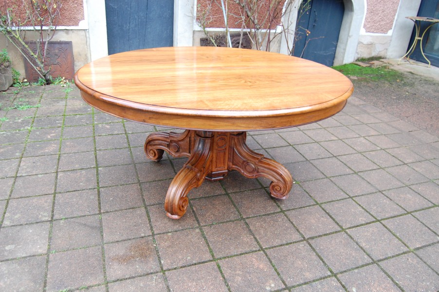 Grande table napol�lon III en noyer fin du 19e si�cle 20 couverts avec 6 rallonges