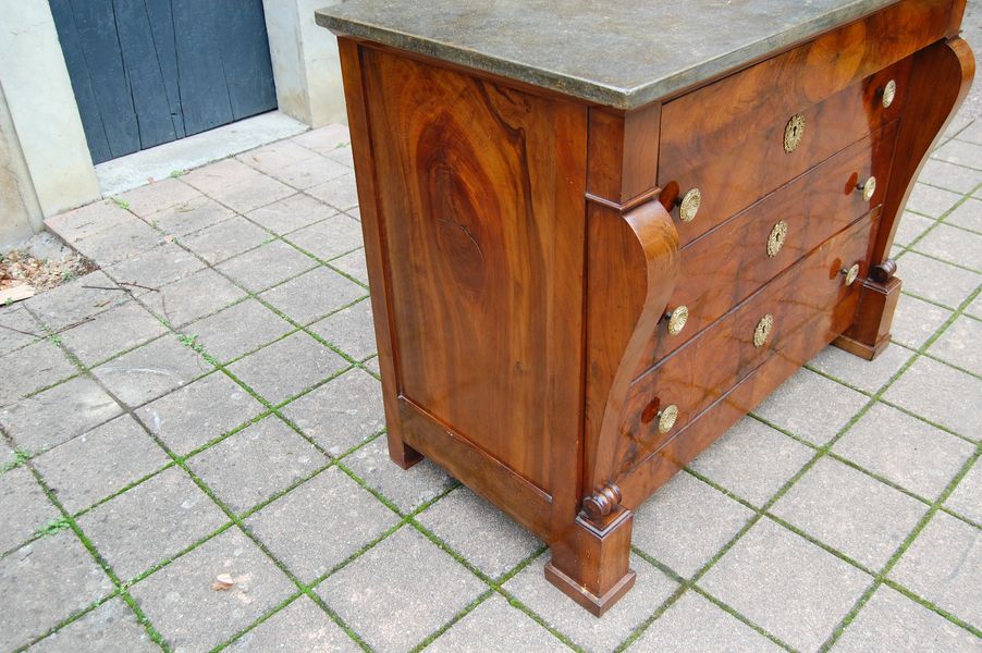 Commode d poque restauration Louis Philippe en noyer du 19e sicle