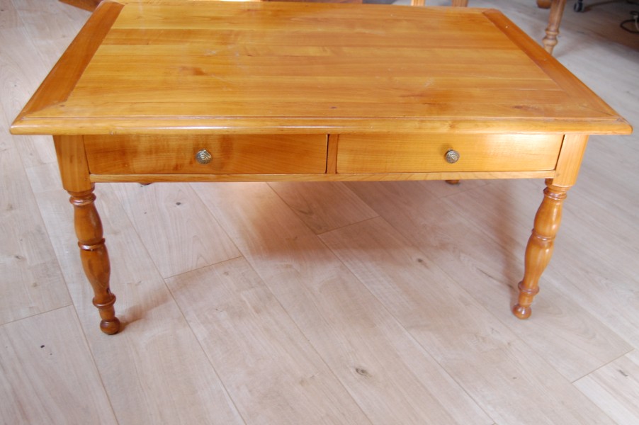 Table basse Louis Philippe en merisier 