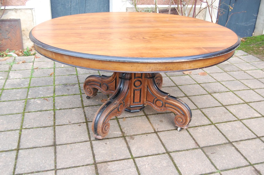 Table d poque Napolon III en noyer fin du 19e sicle avec rallonges 