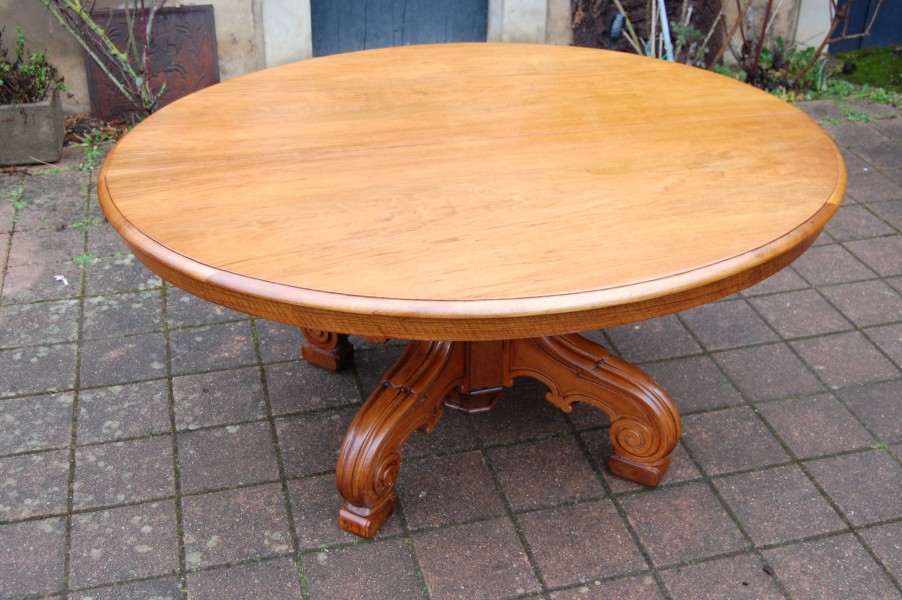 Grande table napol�lon III en noyer fin du 19e si�cle 20 couverts avec 6 rallonges