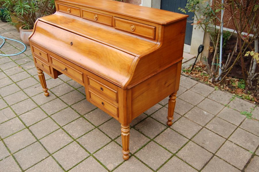 Bureau d poque Louis Philippe en merisier du 19e sicle