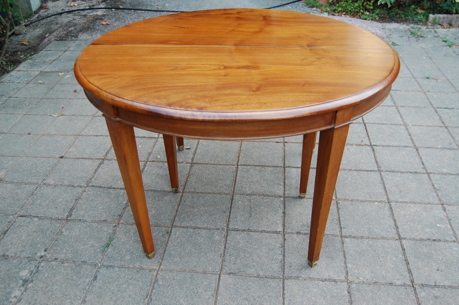 Table Napol�on III en noyer fin du 19e si�cle