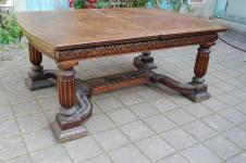 Table Louis Philippe six pieds en noyer du 19e siècle
