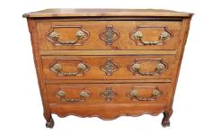 Commode d �poque Louis XVI en noyer du 18e si�cle