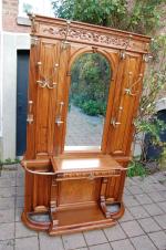 Vestiaire Napol�on III en noyer fin du 19e si�cle