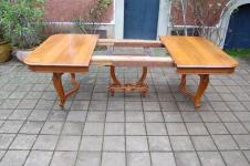 Table a pied central Napol�on III en noyer du 19e si�cle